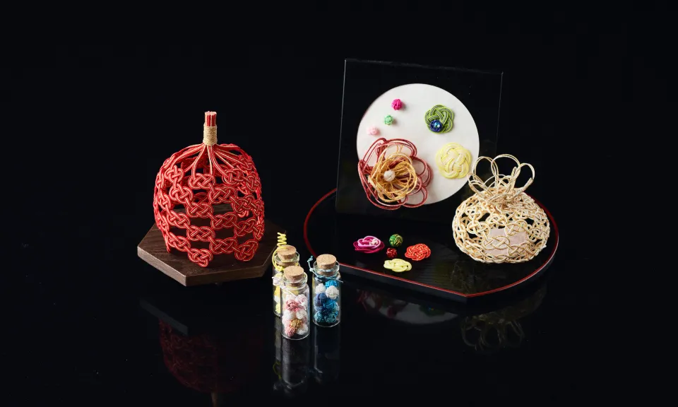 ハンドメイド作家 今中伸子さんの作品を館内に展示しています