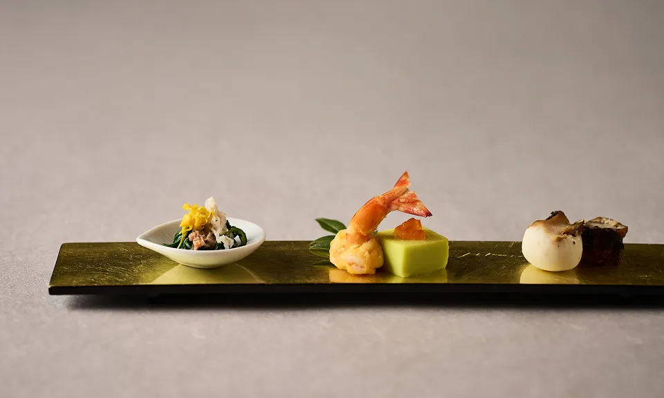 銀杏豆腐(美味だしジュレ いくら),茶巾しぼり(鮑),鰻八幡巻き,蟹春菊浸し(もて菊),海老黄身煮,前菜,2026年 秋